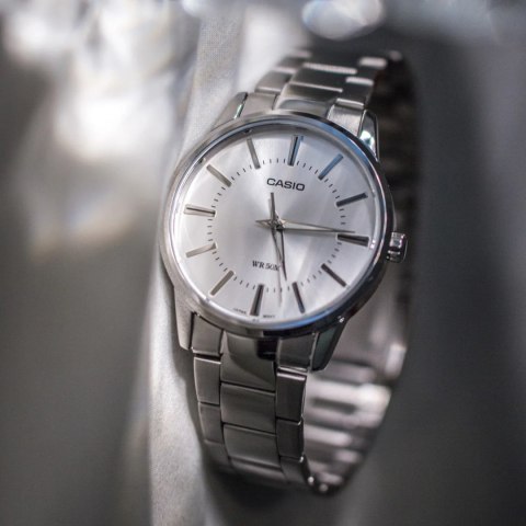 ZEGAREK MĘSKI CASIO MTP-1303D-7AV (zd021a) + BOX ZEGAREK MĘSKI CASIO MTP-1303D-7AV (zd021a) + BOX
