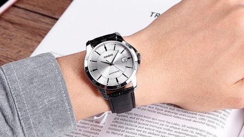 ZEGAREK MĘSKI CASIO MTP-V004L-7A (zd046a) + BOX ZEGAREK MĘSKI CASIO MTP-V004L-7A (zd046a) + BOX