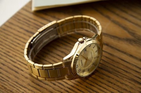 ZŁOTY ZEGAREK MĘSKI CASIO MTP-V004G-9B (zd047a) + BOX ZŁOTY ZEGAREK MĘSKI CASIO MTP-V004G-9B (zd047a) + BOX