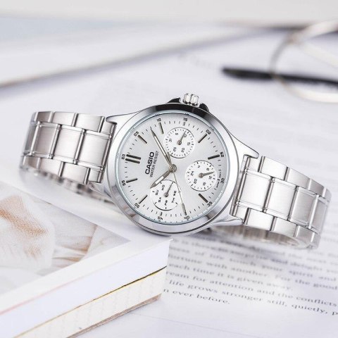 ZEGAREK DAMSKI CASIO LTP-V300D-7A (zd566a) + BOX ZEGAREK DAMSKI CASIO LTP-V300D-7A (zd566a) + BOX