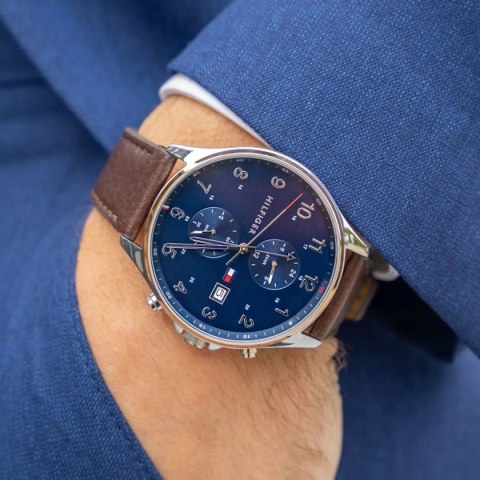 ZEGAREK MĘSKI TOMMY HILFIGER 1791712 WEST (zf020b) ZEGAREK MĘSKI TOMMY HILFIGER 1791712 WEST (zf020b)