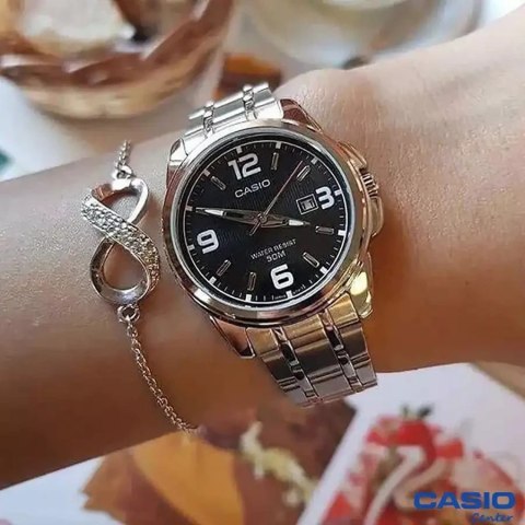 ZEGAREK DAMSKI CASIO LTP-1314D-1AVDF (zd574b) + BOX ZEGAREK DAMSKI CASIO LTP-1314D-1AVDF (zd574b) + BOX