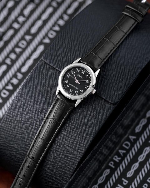 ZEGAREK DAMSKI CASIO LTP-V001L-1B (zd588a) + BOX ZEGAREK DAMSKI CASIO LTP-V001L-1B (zd588a) + BOX