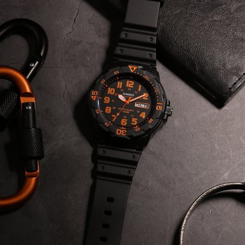 ZEGAREK MĘSKI CASIO MRW-200H-4B (zd147g) + BOX ZEGAREK MĘSKI CASIO MRW-200H-4B (zd147g) + BOX