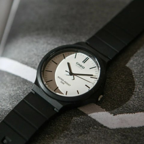 ZEGAREK MĘSKI CASIO MW-240-7E (zd166i) - KLASYKA + BOX ZEGAREK MĘSKI CASIO MW-240-7E (zd166i) - KLASYKA + BOX