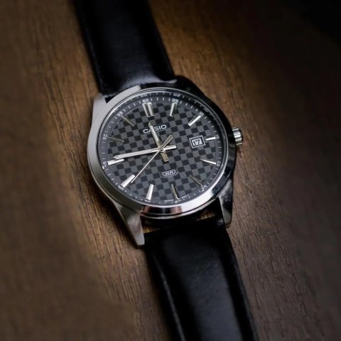 ZEGAREK MĘSKI CASIO MTP-VD03L-1A + BOX ZEGAREK MĘSKI CASIO MTP-VD03L-1A + BOX