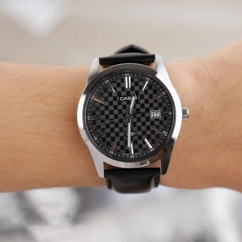 ZEGAREK MĘSKI CASIO MTP-VD03L-1A + BOX ZEGAREK MĘSKI CASIO MTP-VD03L-1A + BOX