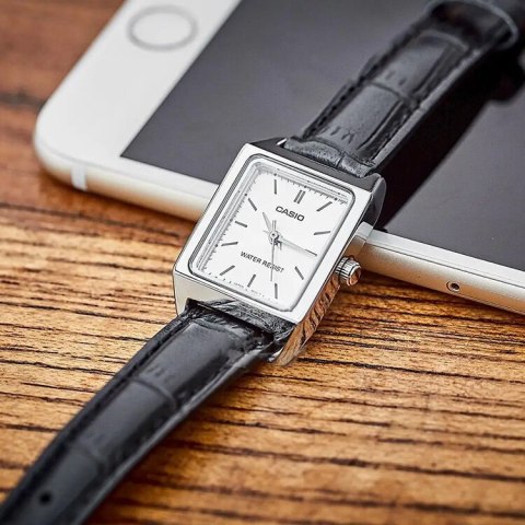 ZEGAREK DAMSKI CASIO LTP-V007L-7E1 + BOX (zd639c) ZEGAREK DAMSKI CASIO LTP-V007L-7E1 + BOX (zd639c)