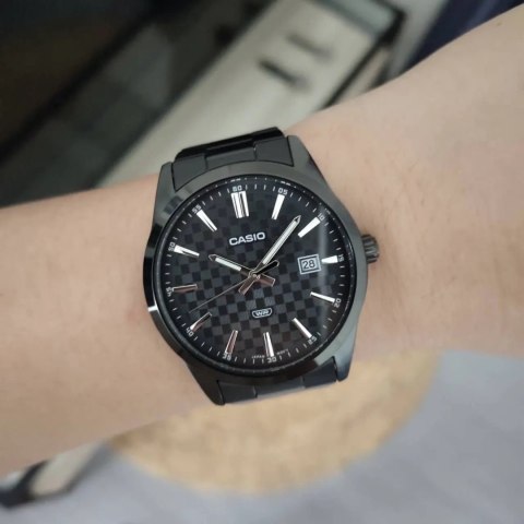 ZEGAREK MĘSKI CASIO MTP-VD03B-1A + BOX ZEGAREK MĘSKI CASIO MTP-VD03B-1A + BOX