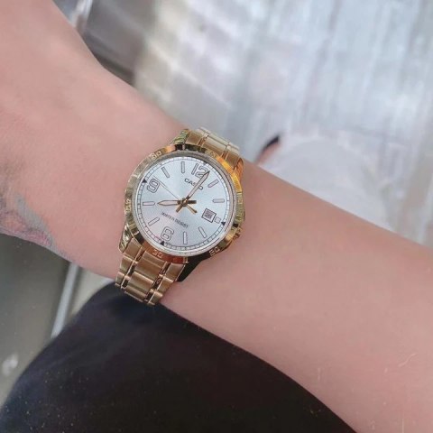 Zegarek Casio Damski LTP-V004G-7B2 (zd642b) + BOX Zegarek Casio Damski LTP-V004G-7B2 (zd642b) + BOX