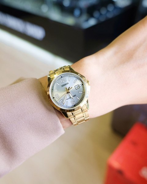 Zegarek Casio Damski LTP-V004G-7B2 (zd642b) + BOX Zegarek Casio Damski LTP-V004G-7B2 (zd642b) + BOX