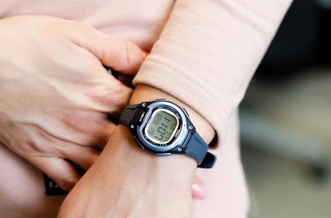 ZEGAREK DAMSKI CASIO LW-203-2A + BOX ZEGAREK DAMSKI CASIO LW-203-2A + BOX