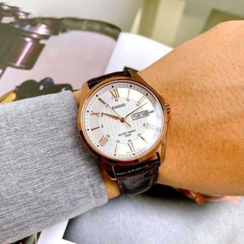 ZEGAREK MĘSKI CASIO MTP-1384L-7A + BOX ZEGAREK MĘSKI CASIO MTP-1384L-7A + BOX