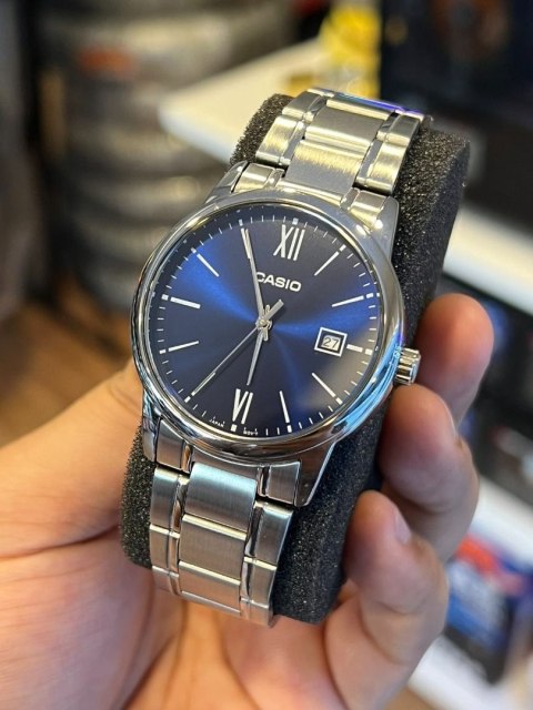 ZEGAREK MĘSKI CASIO MTP-V002D-2B3 + BOX (zd223b) ZEGAREK MĘSKI CASIO MTP-V002D-2B3 + BOX (zd223b)