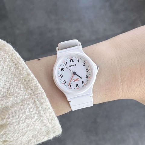 ZEGAREK DAMSKI CASIO LQ-24B-7BDF + BOX ZEGAREK DAMSKI CASIO LQ-24B-7BDF + BOX