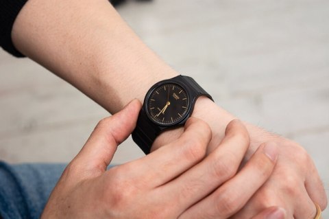 ZEGAREK UNISEX CASIO MQ-24-1ELDF + BOX ZEGAREK UNISEX CASIO MQ-24-1ELDF + BOX