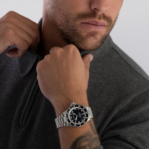 ZEGAREK MĘSKI EMPORIO ARMANI AR60079 Sea Explorer AUTOMATIC (zi110a) + BOX ZEGAREK MĘSKI EMPORIO ARMANI AR60079 Sea Explorer AUTOMATIC (zi110a) + BOX