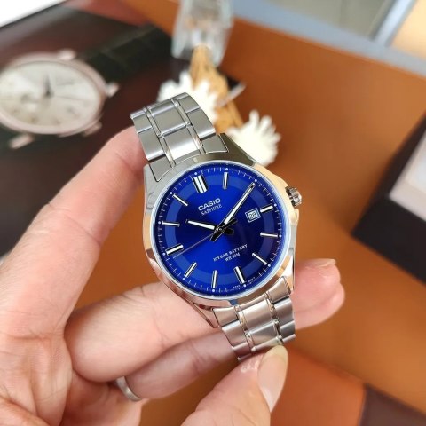 Zegarek Męski Casio MTS-100D-2A + BOX (zd236c) SZAFIR Zegarek Męski Casio MTS-100D-2A + BOX (zd236c) SZAFIR