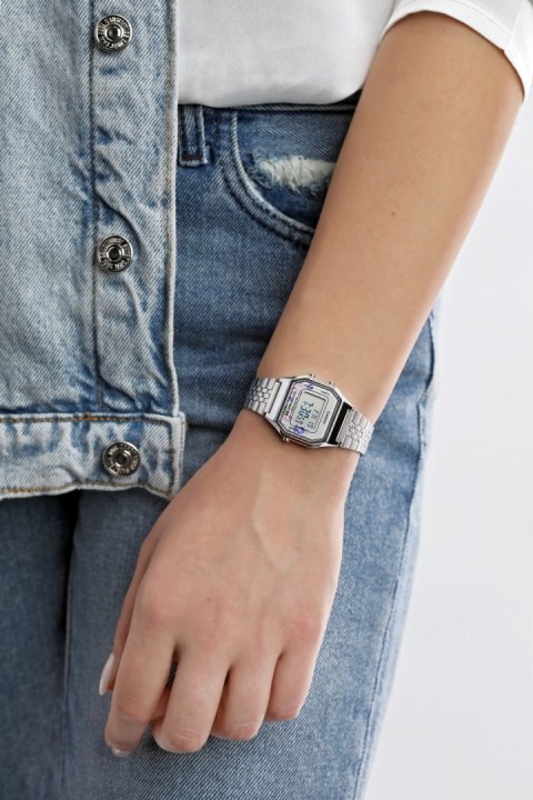 ZEGAREK DAMSKI CASIO LA680WA-4CDF (zd631j) + BOX ZEGAREK DAMSKI CASIO LA680WA-4CDF (zd631j) + BOX