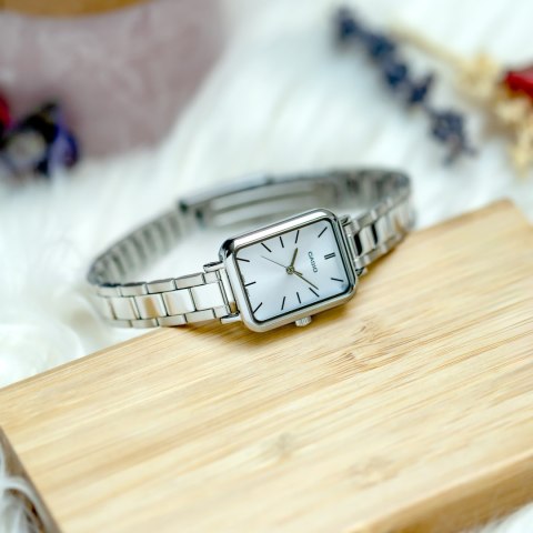 ZEGAREK DAMSKI CASIO LTP-V009D-2E + BOX ZEGAREK DAMSKI CASIO LTP-V009D-2E + BOX