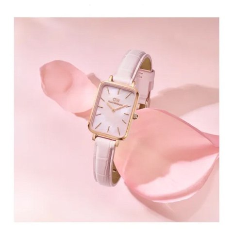 ZEGAREK DAMSKI DANIEL WELLINGTON Quadro Pressed Melrose Pearl 20mm DW00100508 + BOX (zw521a) ZEGAREK DAMSKI DANIEL WELLINGTON Quadro Pressed Melrose Pearl 20mm DW00100508 + BOX (zw521a)