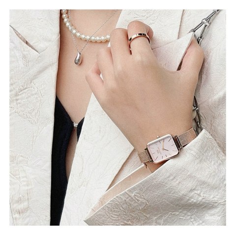 ZEGAREK DAMSKI DANIEL WELLINGTON Quadro Pressed Melrose Pearl 20mm DW00100510 + BOX (zw505o) ZEGAREK DAMSKI DANIEL WELLINGTON Quadro Pressed Melrose Pearl 20mm DW00100510 + BOX (zw505o)
