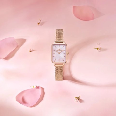 ZEGAREK DAMSKI DANIEL WELLINGTON Quadro Pressed Melrose Pearl 20mm DW00100510 + BOX (zw505o) ZEGAREK DAMSKI DANIEL WELLINGTON Quadro Pressed Melrose Pearl 20mm DW00100510 + BOX (zw505o)