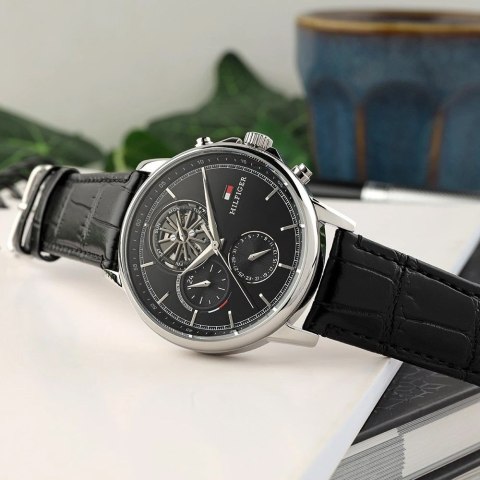 ZEGAREK MĘSKI TOMMY HILFIGER 1710605 Steward Open Heart + BOX ZEGAREK MĘSKI TOMMY HILFIGER 1710605 Steward Open Heart + BOX