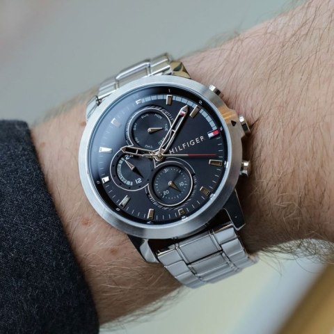 ZEGAREK MĘSKI TOMMY HILFIGER Jameson 1792048 (zf114a) + BOX ZEGAREK MĘSKI TOMMY HILFIGER Jameson 1792048 (zf114a) + BOX
