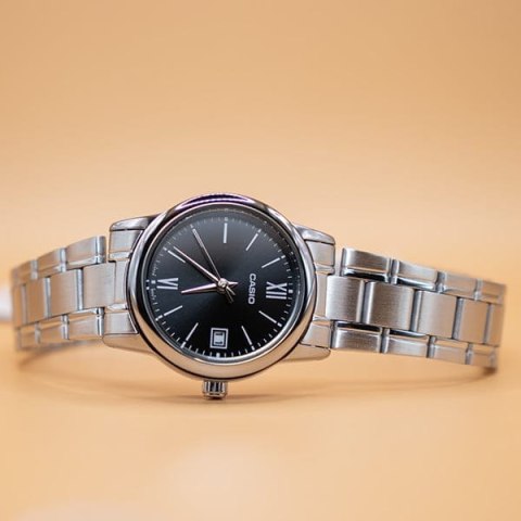 Zegarek Damski Casio LTP-V002D-1B3UDF + BOX Zegarek Damski Casio LTP-V002D-1B3UDF + BOX