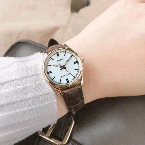 ZEGAREK DAMSKI CASIO LTP-V005GL-7A + BOX ZEGAREK DAMSKI CASIO LTP-V005GL-7A + BOX